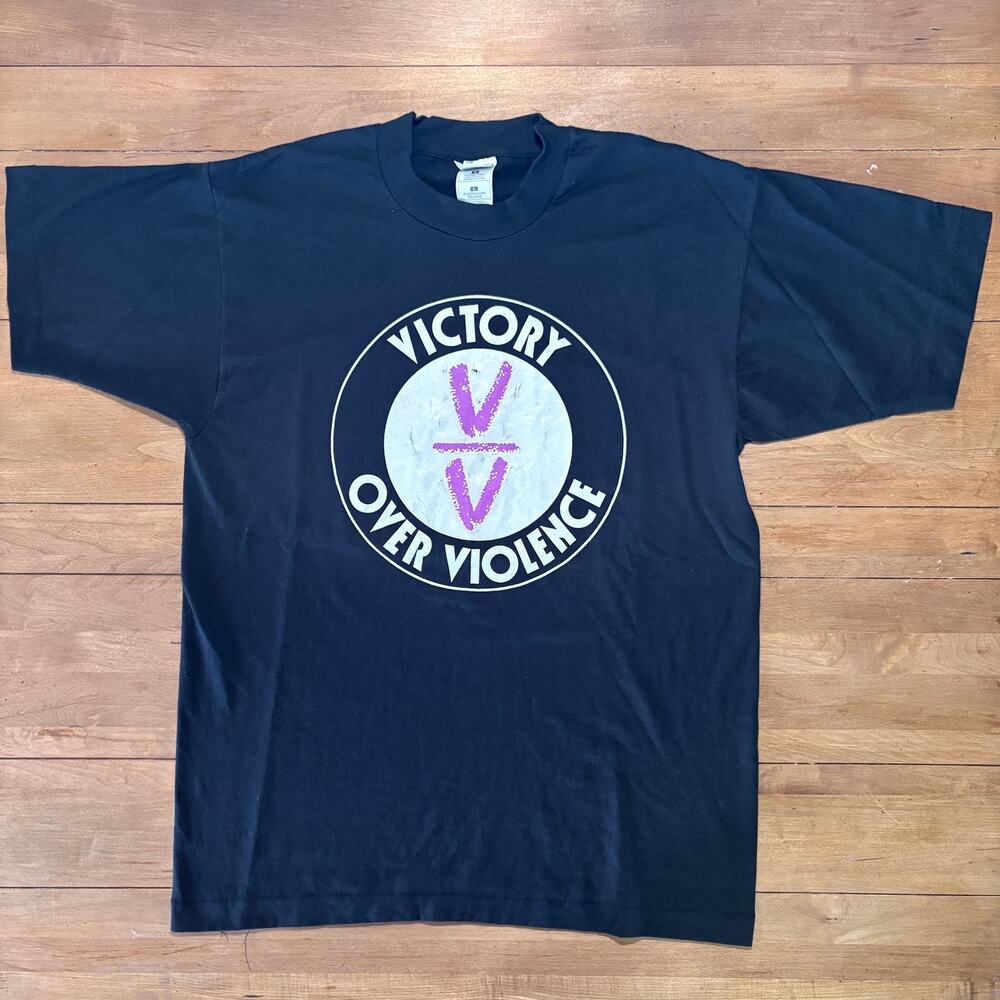 Vintage 90s Victory Over Violence Pro Peace Graphic T-Shirt Single Stitch Black
